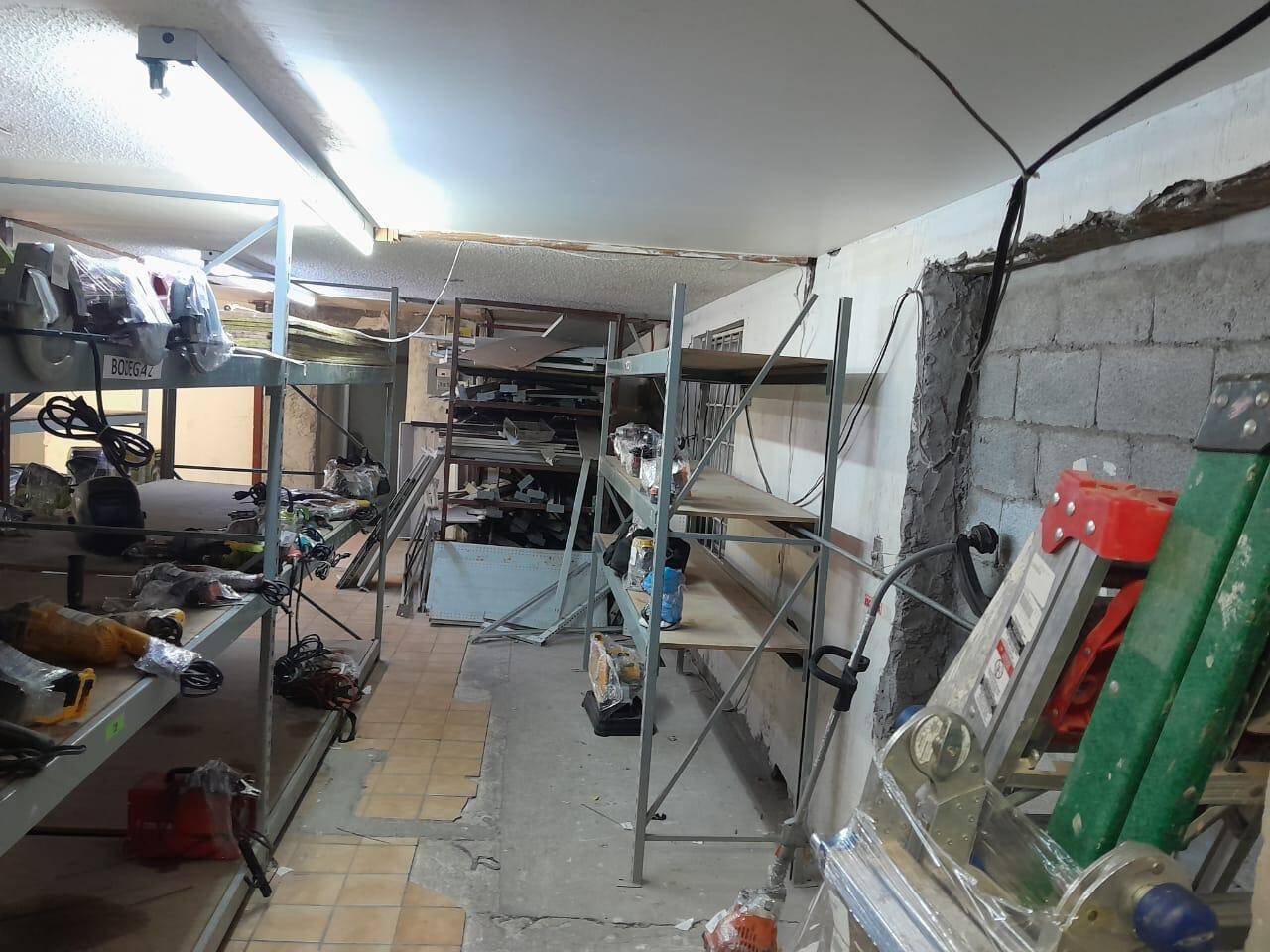 SE RENTA EXCELENTE LOCAL COMERCIAL EN AVENIDA PRINCIPAL