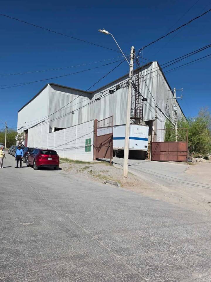 SE VENDE NAVE INDUSTRIAL (BODEGA ) EXCELENTE UBICACION