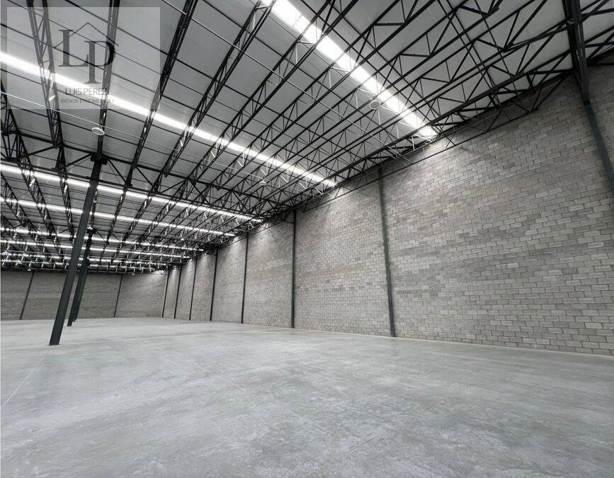 RENTA DE VARIAS BODEGAS NUEVECITAS EN EXCELENTE UBICACION PARA LOGISTICA