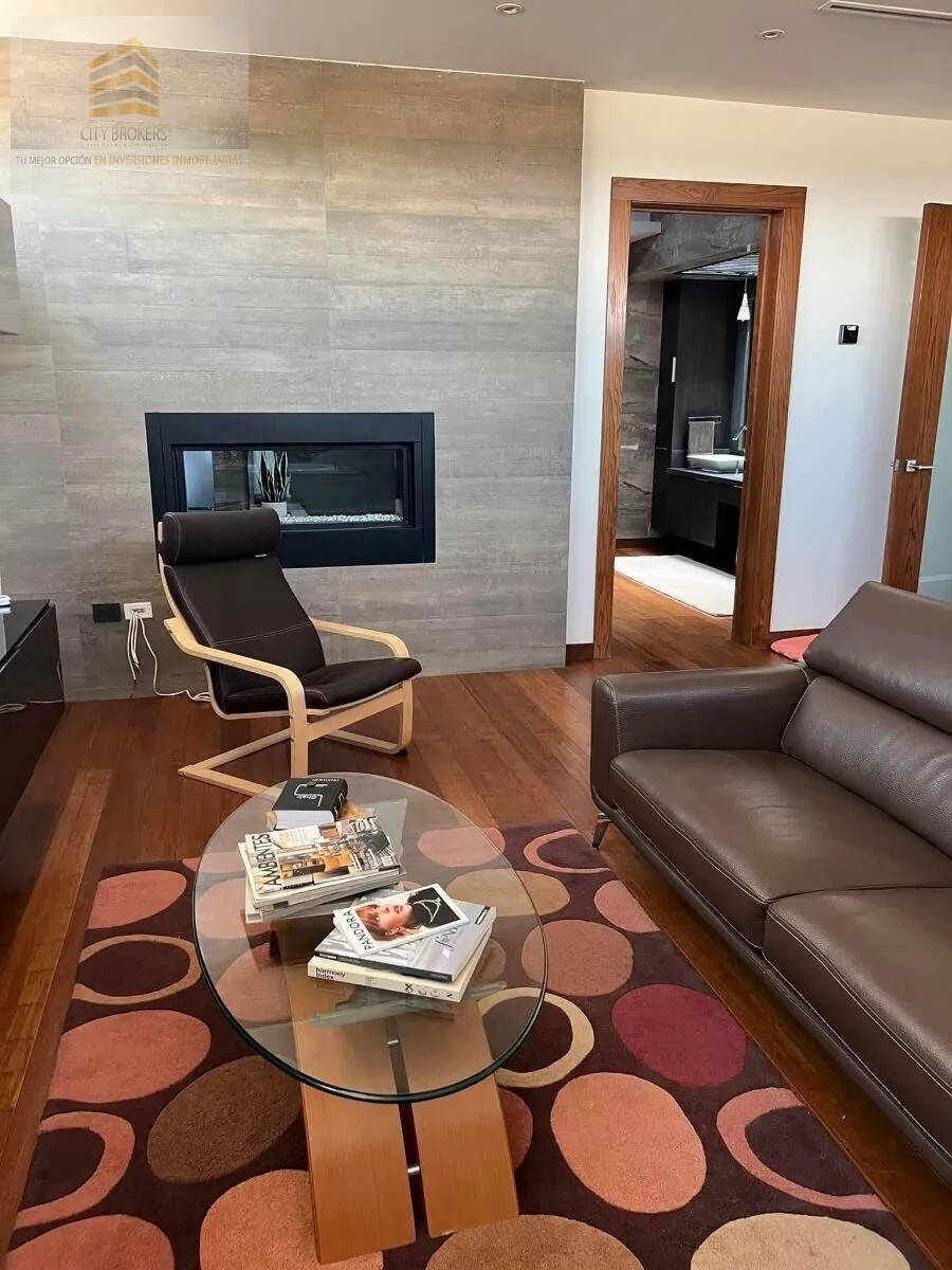 HERMOSA RESIDENCIA EN VENTA EN CAMPOS ELISEOS, SUPER EQUIPADA