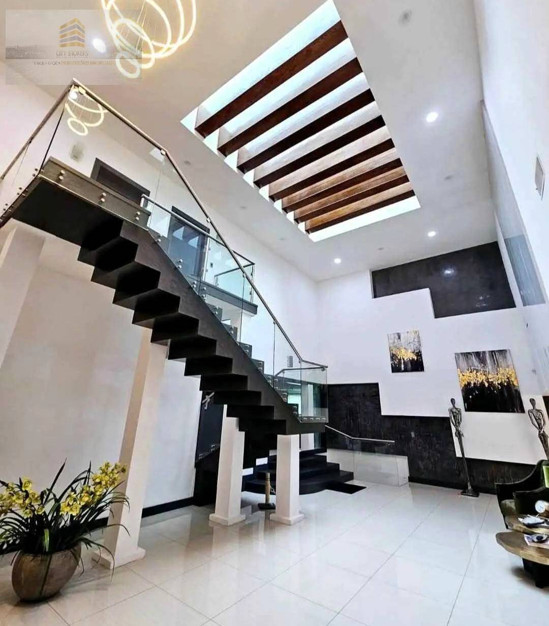 SE VENDE HERMOSA RESIDENCIA EN UBICACION PRIVILEGIADA