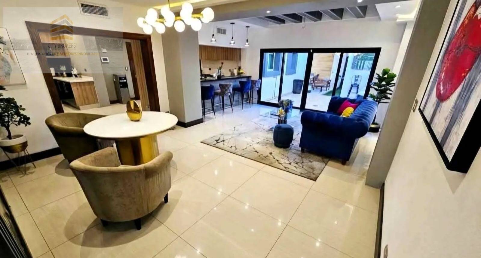 SE VENDE HERMOSA RESIDENCIA EN UBICACION PRIVILEGIADA