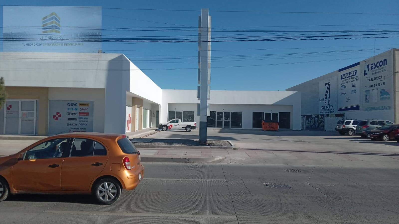 SE RENTA MAGNIFICO LOCAL, SOBRE AVENIDA PRINCIPAL