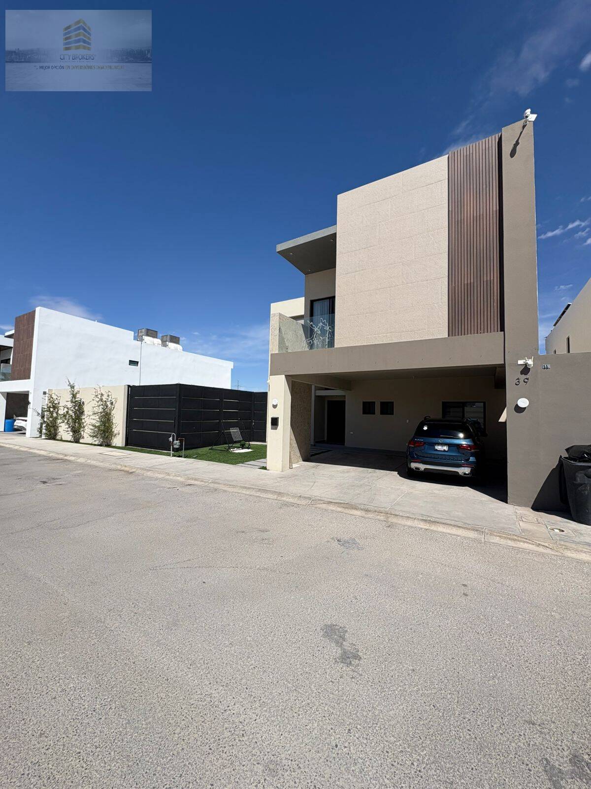 SE VENDE HERMOSA CASA CON ALBERCA EN RESIDENCIAL  ARBOREAL